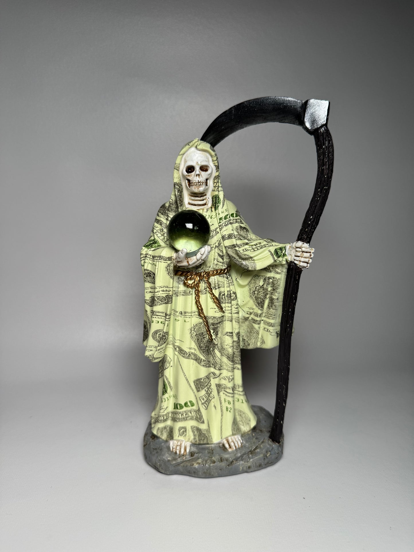 Money Santa Muerte Solid Statue