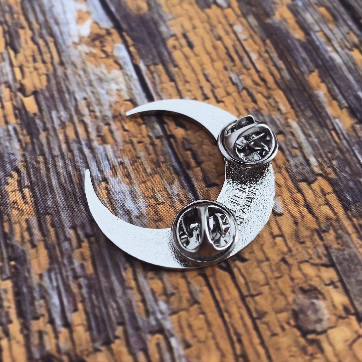 Crescent Moon - Enamel Pin