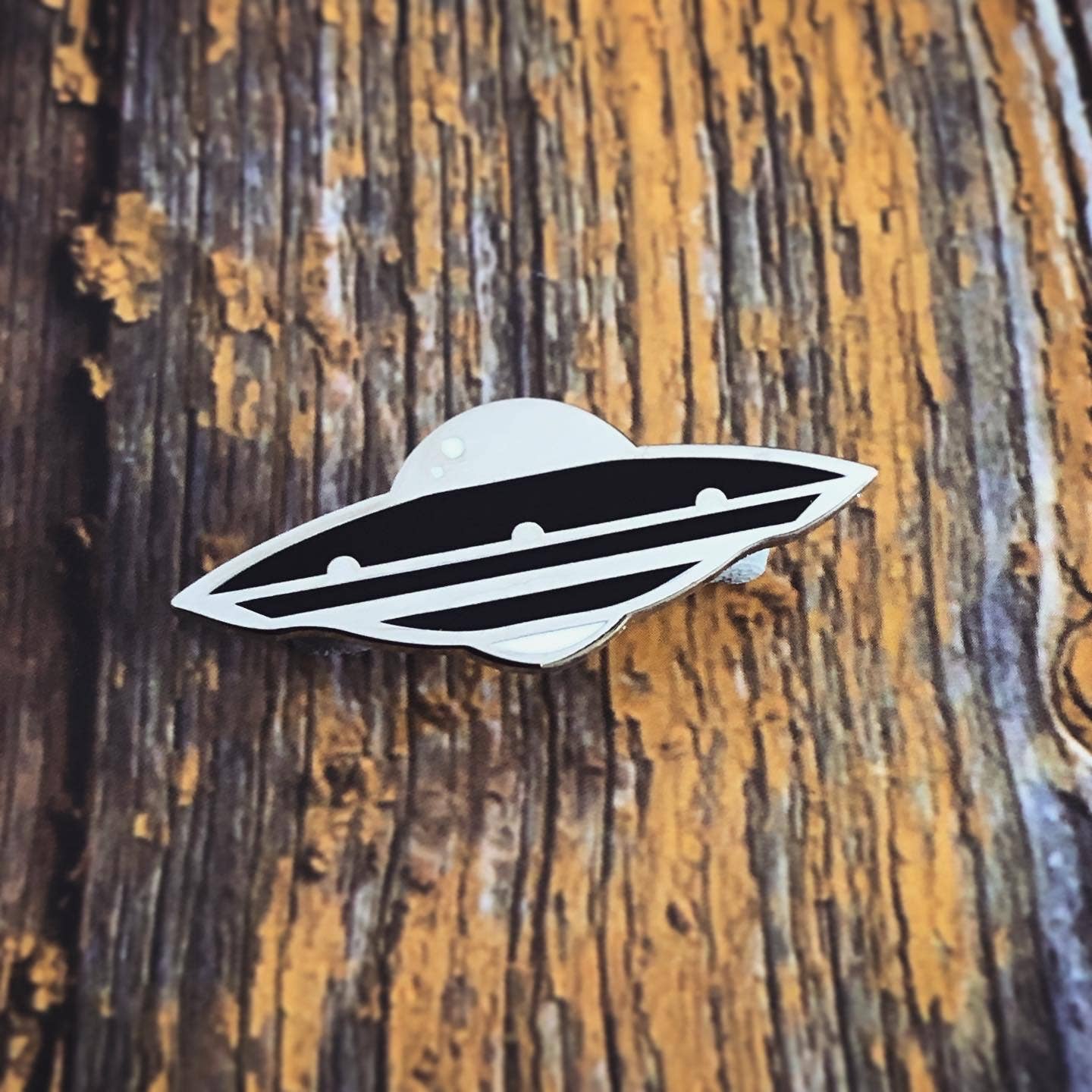 UFO - Enamel Pin